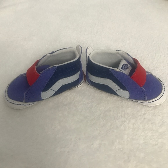 Vans Kids' Baby SK8-Hi Crib Shoes, High Top, Slip On, Velcro
US Infant size 3 - Picture 6 of 10